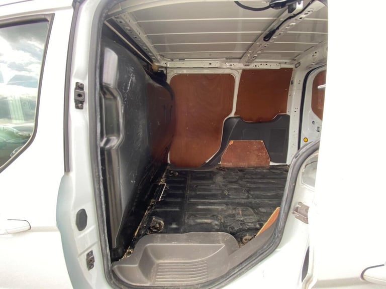 2019 Ford Transit Connect 1.5 200 EcoBlue Limited Panel Van 5dr Diesel Manual L1 Euro 6 (s/s) (12...