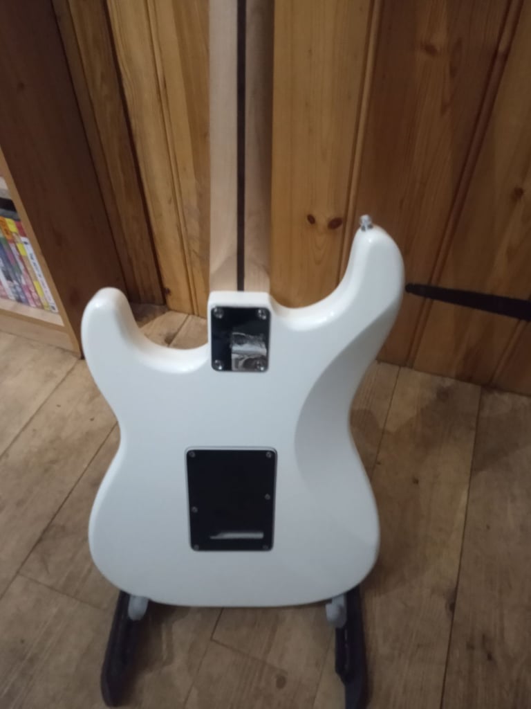 Squire by Fender Stratocaster 