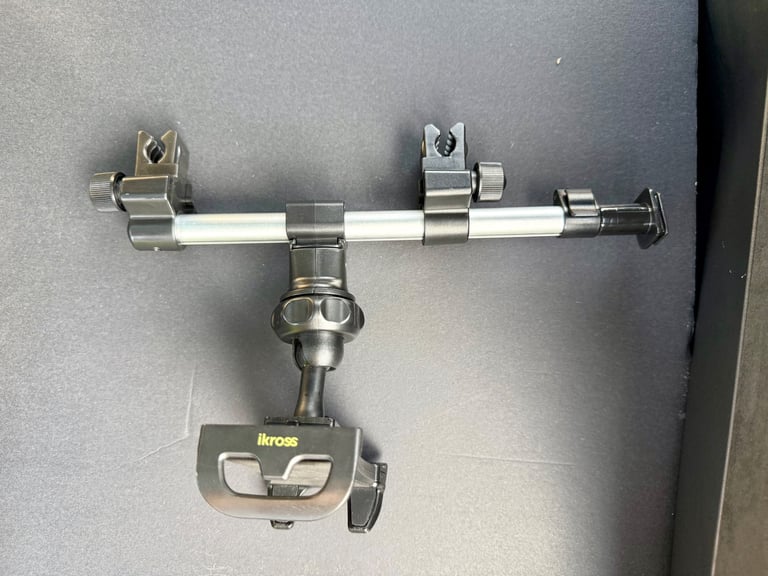 Car headrest holder for iPad / phone 