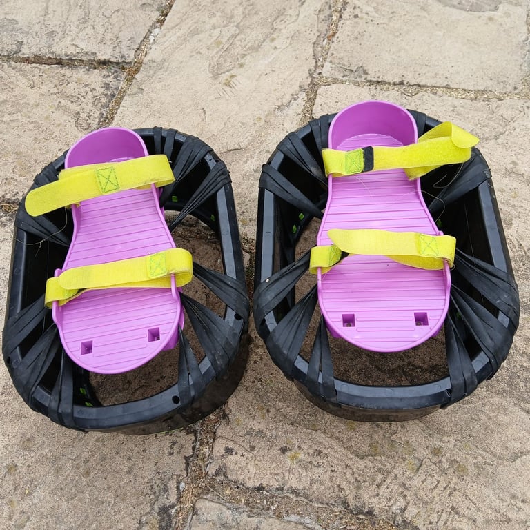 Moon boots garden toy