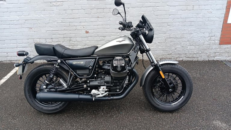 image for 2920 Moto Guzzi V9 BOBBER