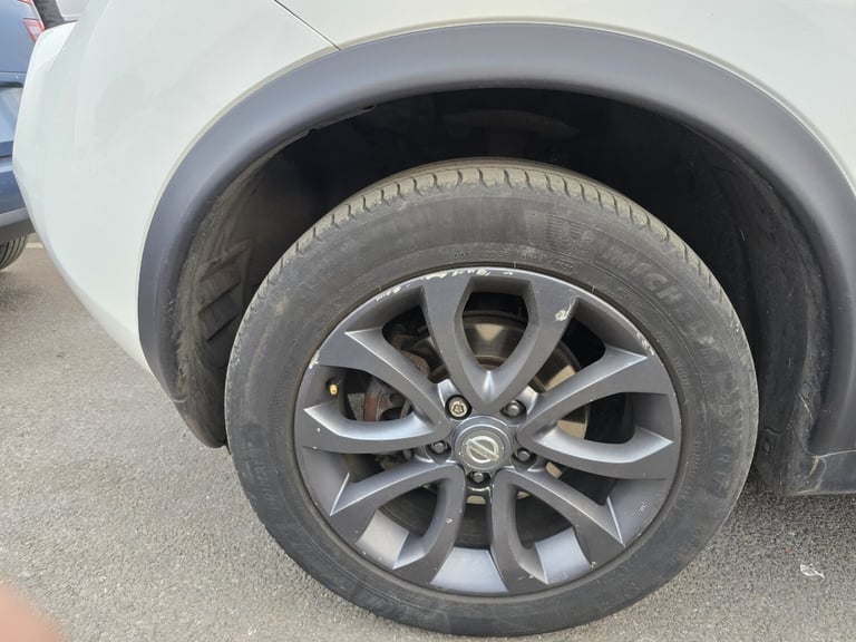 2013 Nissan Juke 1.6 Tekna 5dr CVT HATCHBACK Petrol Automatic