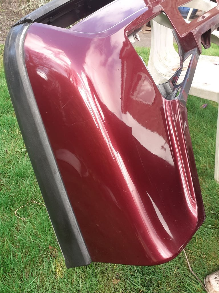 Citroen XM front bumper. Some damage (see pictures)