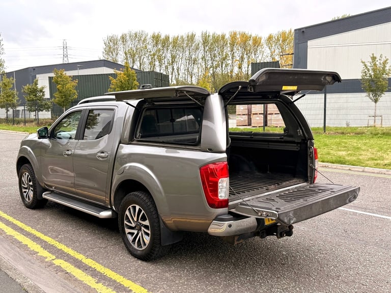 2017 Nissan Navara Double Cab Pick Up Tekna 2.3dCi 190 4WD PICK UP Diesel Manual