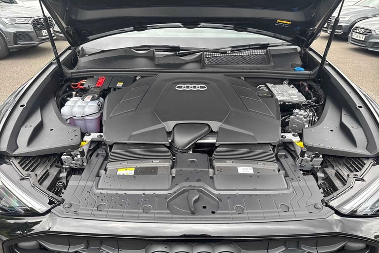 2024 Audi Q8 55 TFSI Quattro Black Edition 5dr Tiptronic SUV Petrol Automatic