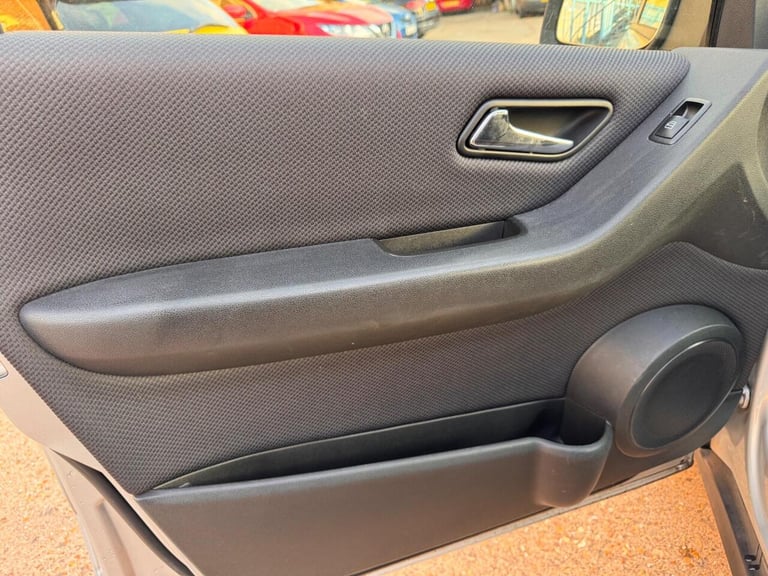 2011 Mercedes-Benz A-Class Hatchback (2008 - 2012) Hatchback Petrol Manual