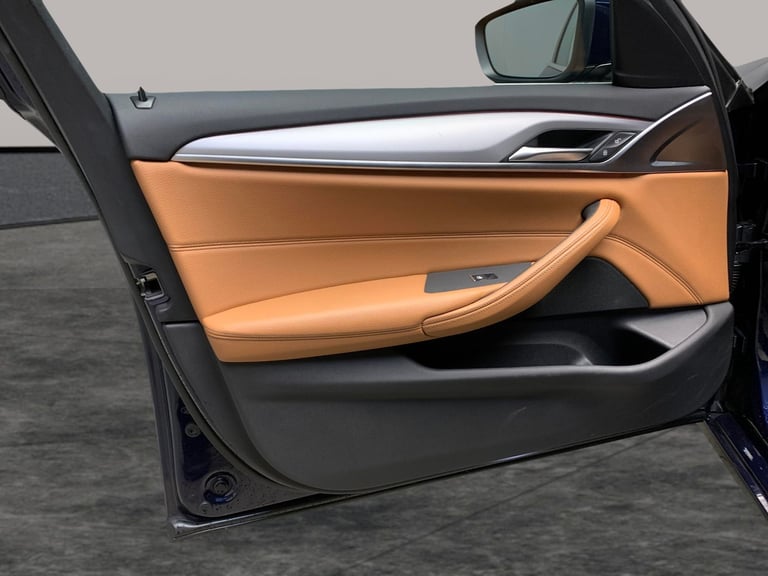 2021 BMW 5 Series 2.0 520d MHT SE Saloon 4dr Diesel Hybrid Steptronic Euro 6 (s/s) (190 ps) - Sal...