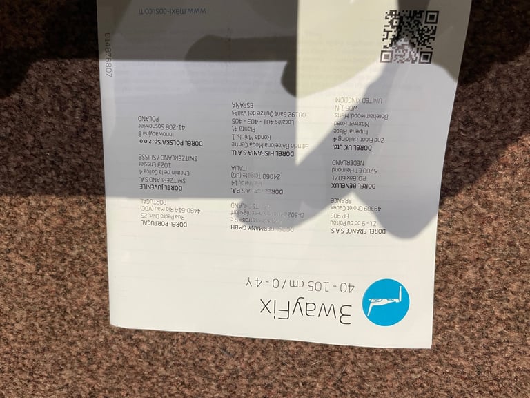 Maxi cosi car seat and base with iso fix 