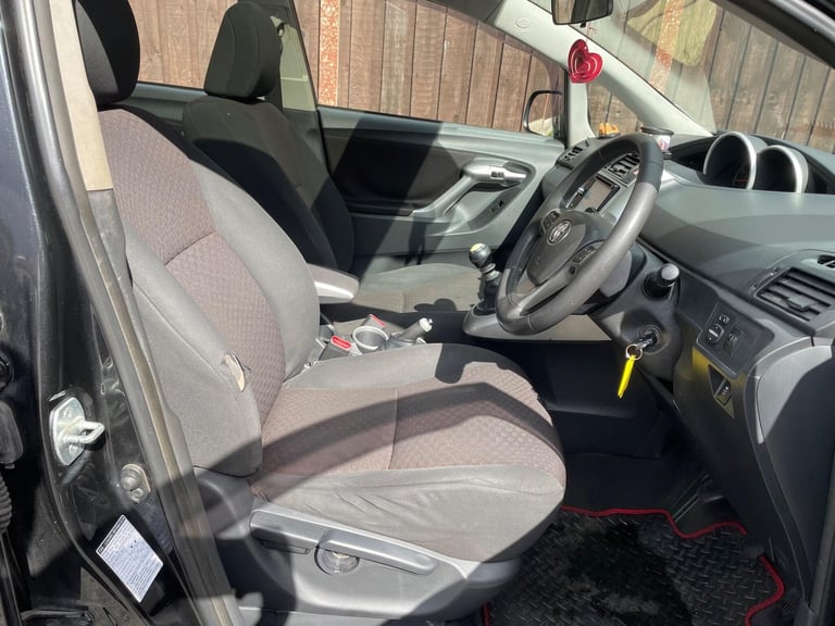 2010 Toyota Verso 2.0 D-4D TR Euro 5 5dr MPV Diesel Manual