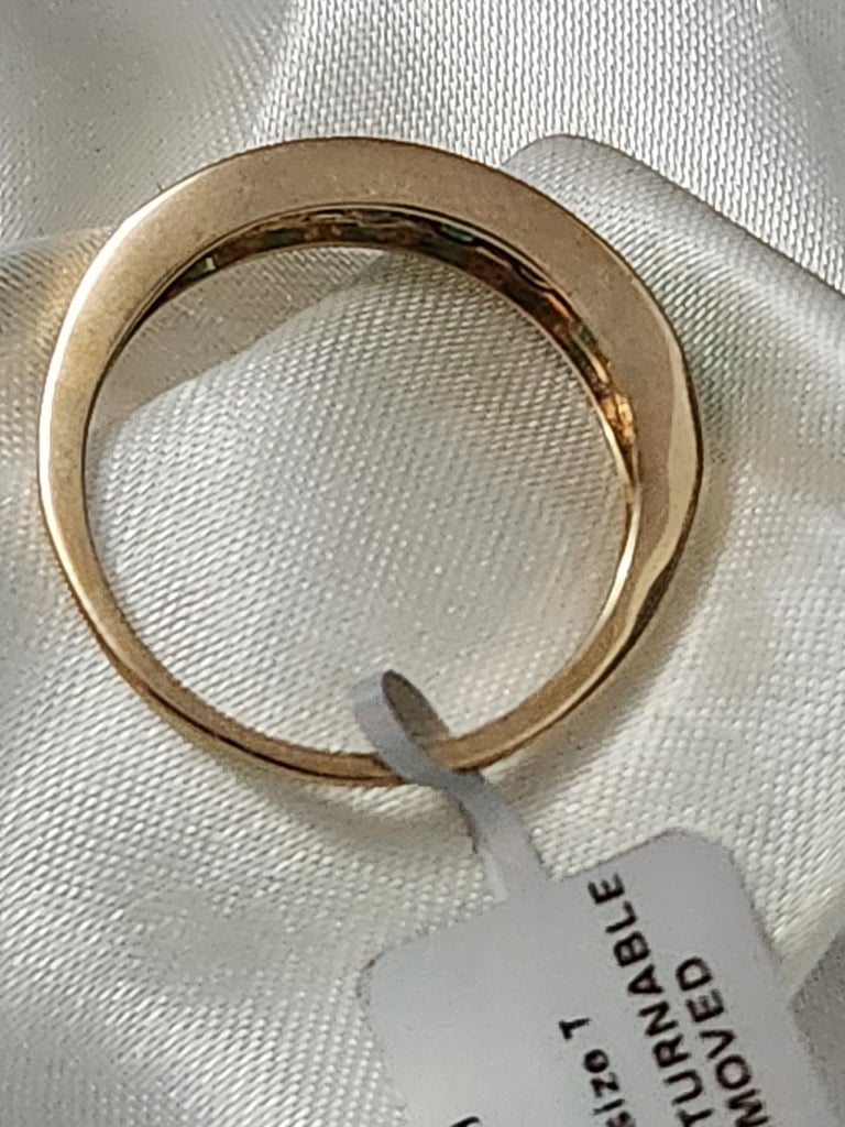 9Ct Sizs T Yellow Gold Grade AAA Kegan Zambian Emerald Half Eternity Ring  NEW 