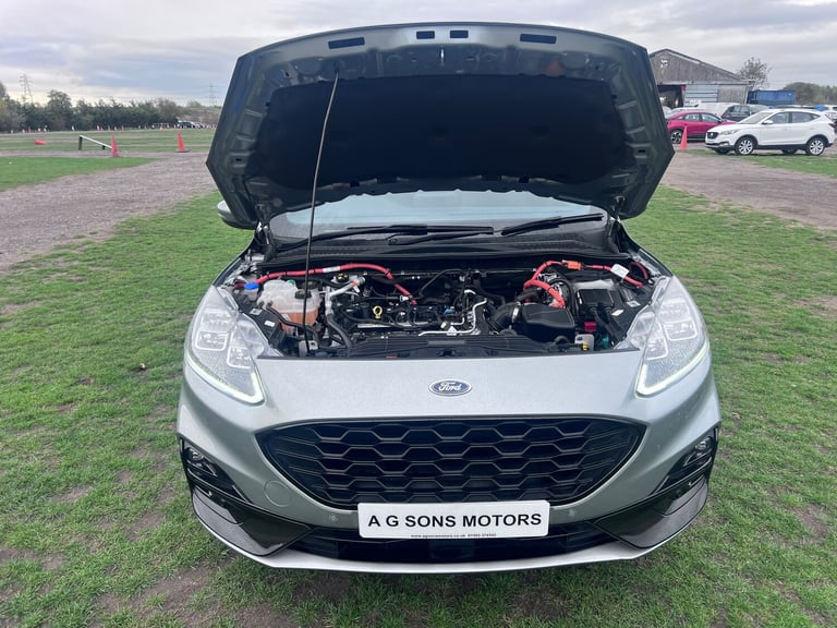 2023 Ford Kuga 2.5 EcoBoost Duratec 14.4kWh ST-Line X SUV 5dr Petrol Plug-in