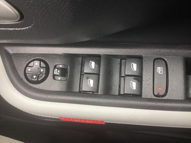 2024 Citroen e-C3 Standard Range 44kWh MAX Auto 5dr (7.4kW Charger) HATCHBACK Electric Automatic