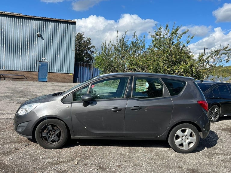 2010 Vauxhall Meriva 1.4T 16V Exclusiv Euro 5 5dr MPV Petrol Manual