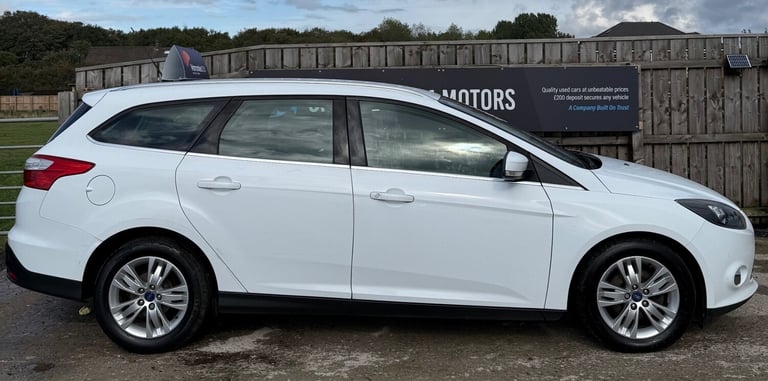 2014 Ford Focus 1.6 TDCi 115 Titanium Navigator 5dr ESTATE Diesel Manual - Image 3