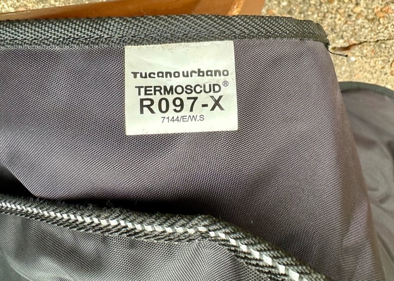 Tucano Leg Cover/Apron R097-X 