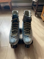 tye-dye blue denim 4-wheel roller skates 