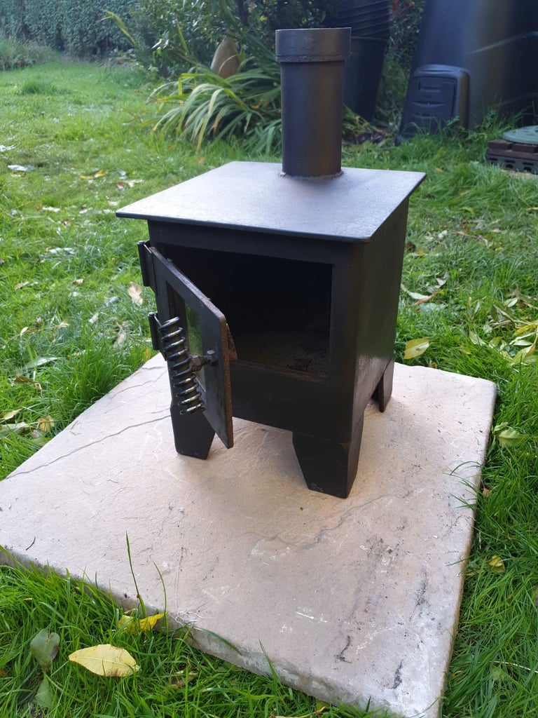 Small wood stove - For shed / boat / van - Good condition