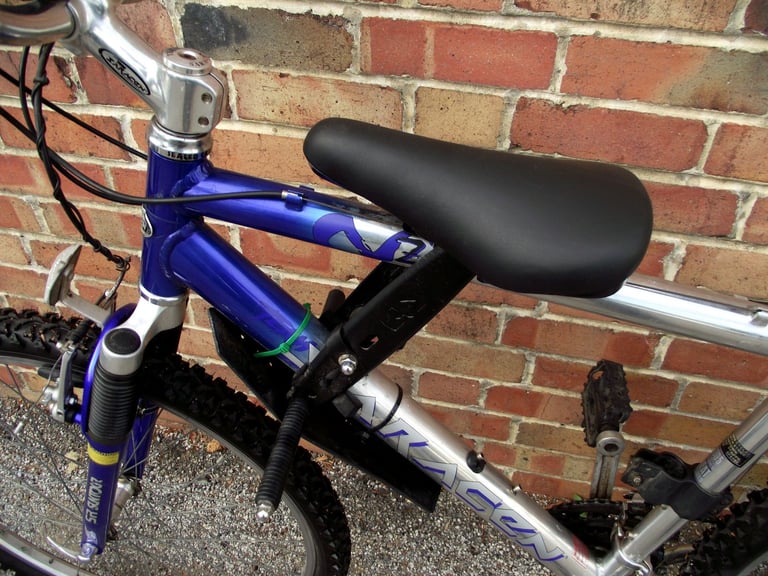 SARACEN ZEN MOUNTAIN BIKE FOR SALE.CLEAN CONDITION.(FULLY SERVICED)