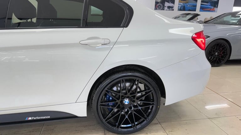 2015 BMW 3 Series 335d xDrive M Sport 4dr Step Auto SALOON DIESEL Automatic