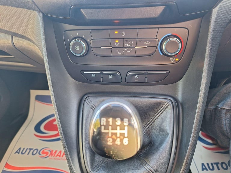 FORD TRANSIT CONNECT 1.5 220 EcoBlue White Manual Diesel, 2018