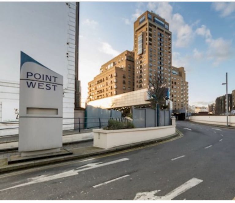 Secure covered ,CCTV Monitored Parking 2 Mins Walk To***GLOUCESTER RD TUBE***SW7 4XN (5949)