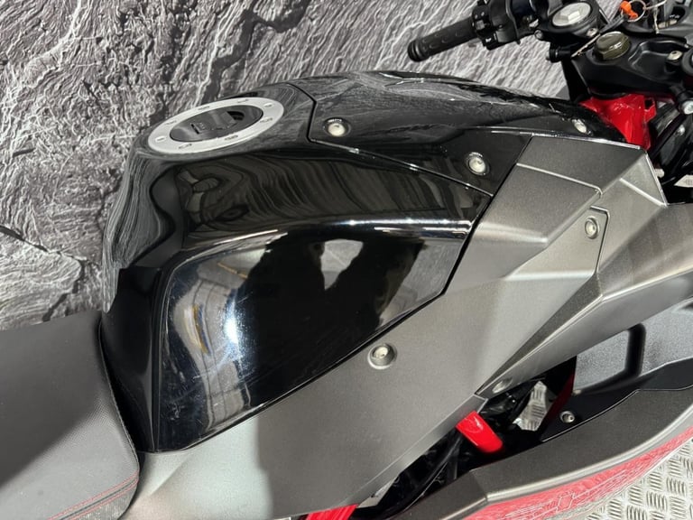 HYOSUNG GD250R GD 250 R 2016