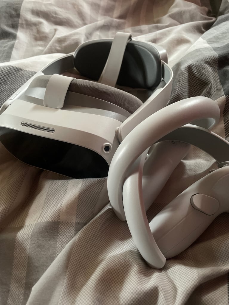 image for Pico 4 vr headset 128 GB 
