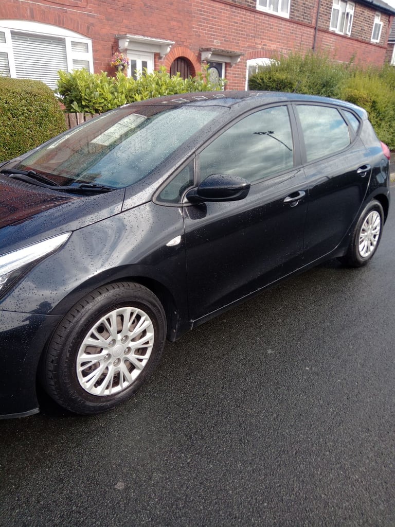 Kia, CEED, Hatchback, 2014, Manual, 1582 (cc), 5 doors