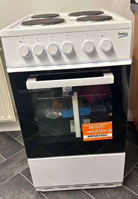 image for Brand new Beko electric cooker CAN DELIVER 
