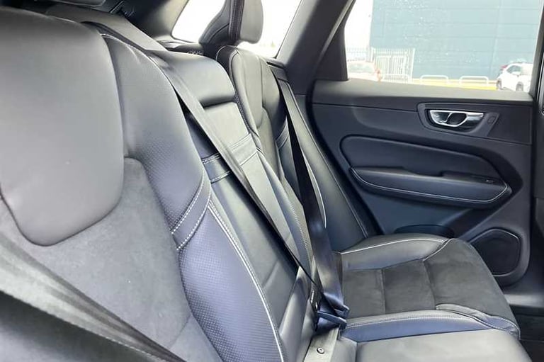 2018 Volvo XC60 2.0 T5 R-Design Pro SUV 5dr Petrol Auto AWD Euro 6 (s/s) (250 ps) SUV Petrol Auto...
