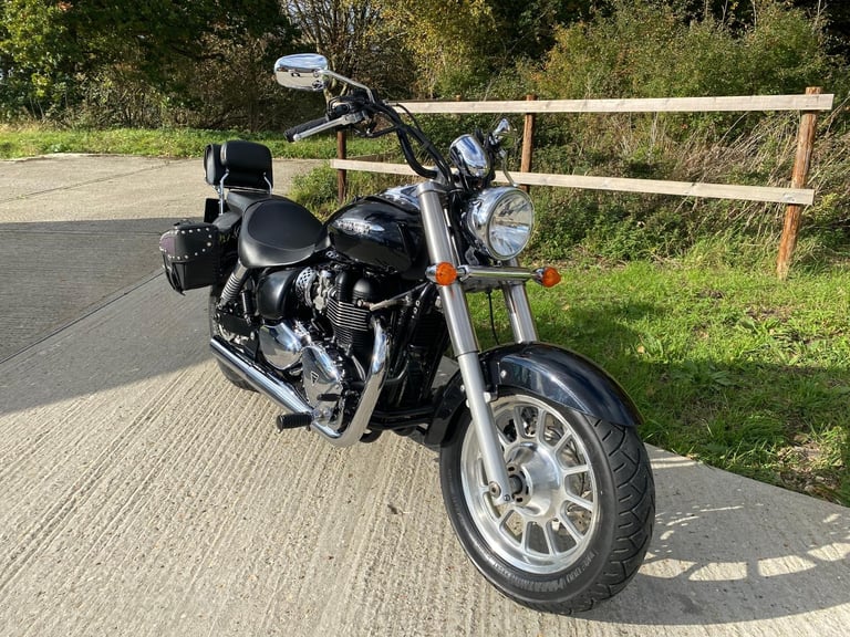 TRIUMPH BONNEVILLE AMERICA 865, 2011, 8,519 MILES, VERY CLEAN CRUISER