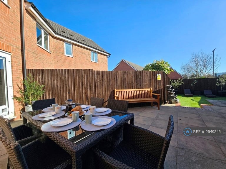 3 bedroom house in Boughton Way, Gloucester, GL4 (3 bed) (#2649245)