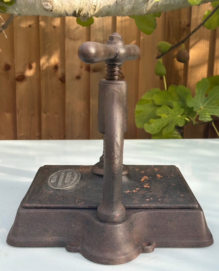 ANTIQUE FRENCH CAST IRON BOOK PRESS, NOTAIRE COPY BINDING PRESS - L CREPIN DOUAI, 1900s - WILL POST!