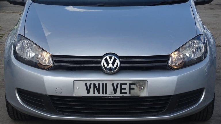 VOLKSWAGEN GOLF 1.4 Twist hatch petrol Silver Manual Petrol 2011