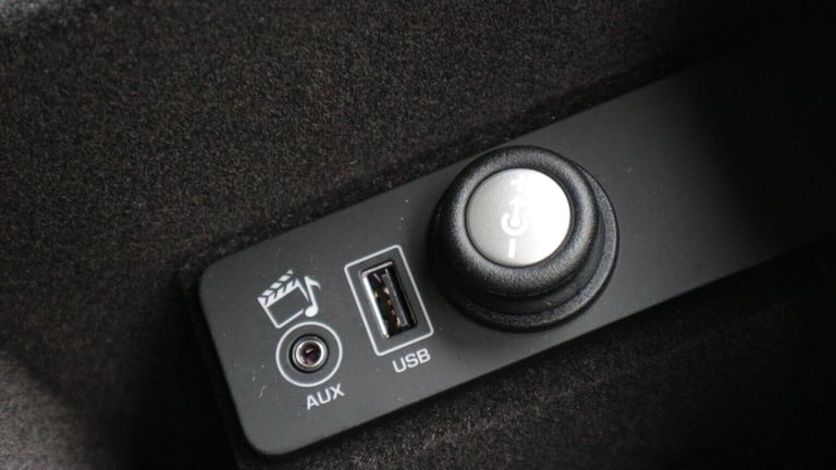 JAGUAR XF 2.2d Portfolio Sportbrake Auto Euro 5 (s/s) 5dr 2015