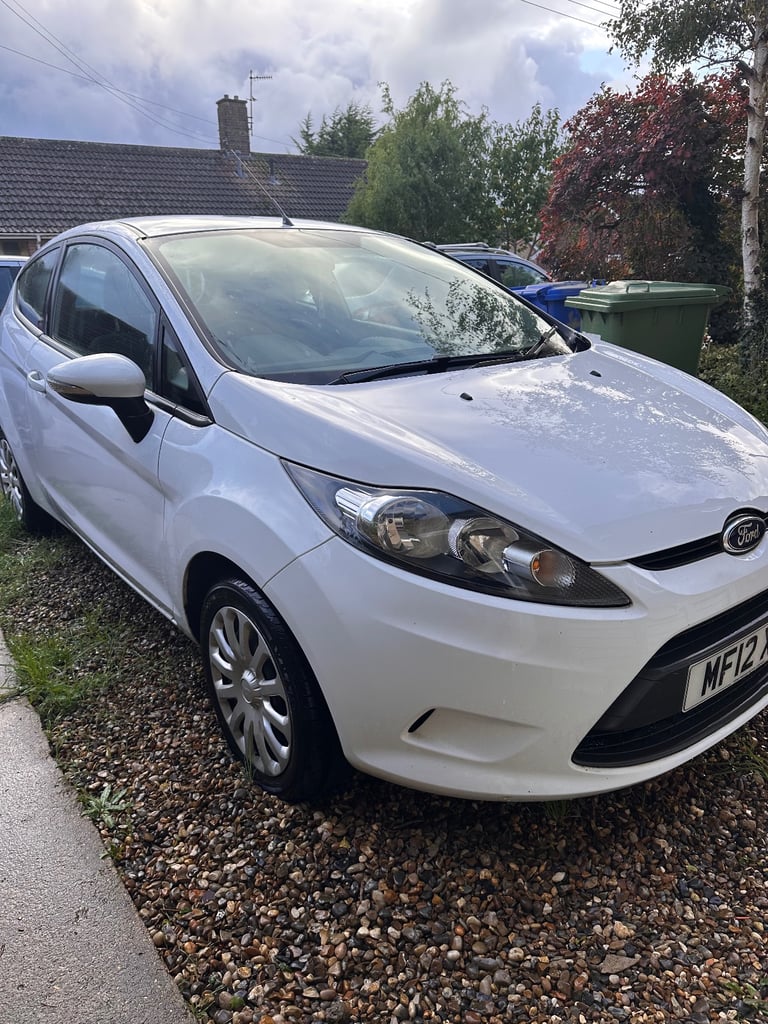 Ford, FIESTA, Hatchback, 2012, Manual, 1242 (cc), 3 doors