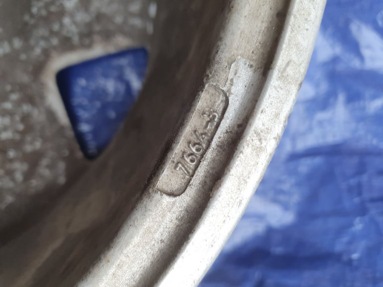 Renault Kangoo 2005 Alloy for nut wheel. 