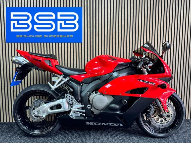 image for 2004 04 Honda CBR1000RR FIREBLADE RR4 - Stunning Bike - Two Brothers Exhaust