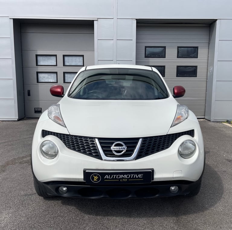 2013 Nissan Juke 1.6 Acenta 5dr [Premium Pack] HATCHBACK Petrol Manual