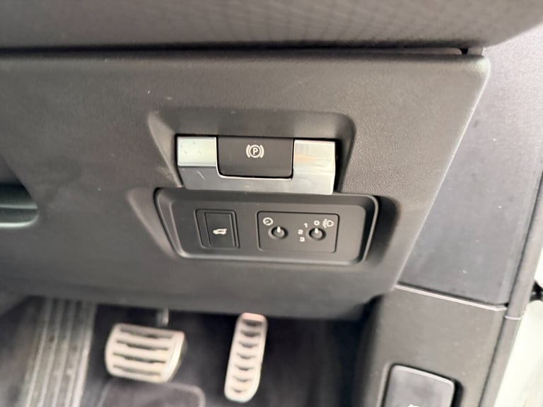 2020 Land Rover Range Rover Evoque 2.0 P200 R-Dynamic S 5dr Auto ESTATE PETROL Automatic