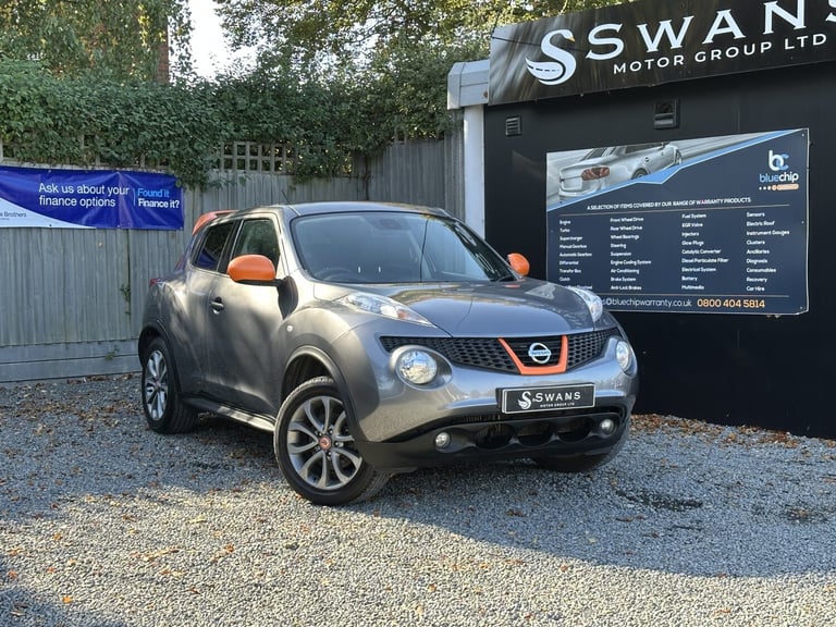 image for 2013 Nissan Juke 1.6 DIG-T Tekna Petrol Manual 5 Door Hatchback Grey.