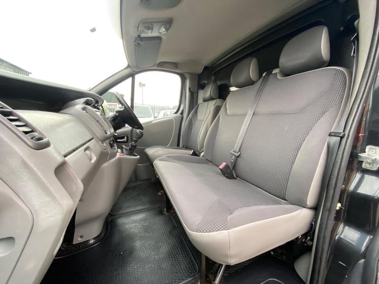 2010 Vauxhall Vivaro 2.0 CDTi Sportive FWD L1 4dr PANEL VAN Diesel Manual