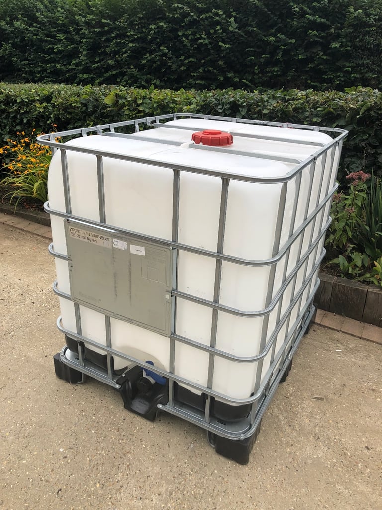 IBC water butt oil tank 1000 litre garden, allotment, waste fuel oil store can deliver