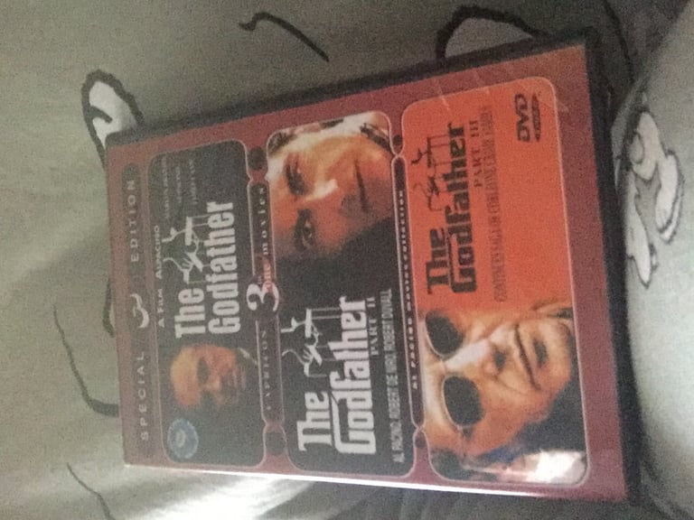 (736) The Godfather trilogy dvd box set