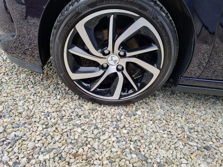 DS DS3 Prestige 1.2 Puretech £20 Per Year Road Tax
