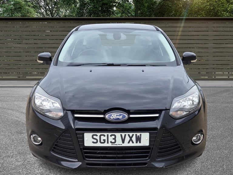 2013 Ford Focus 1.6 Titanium Powershift Euro 5 5dr Hatchback Petrol Automatic