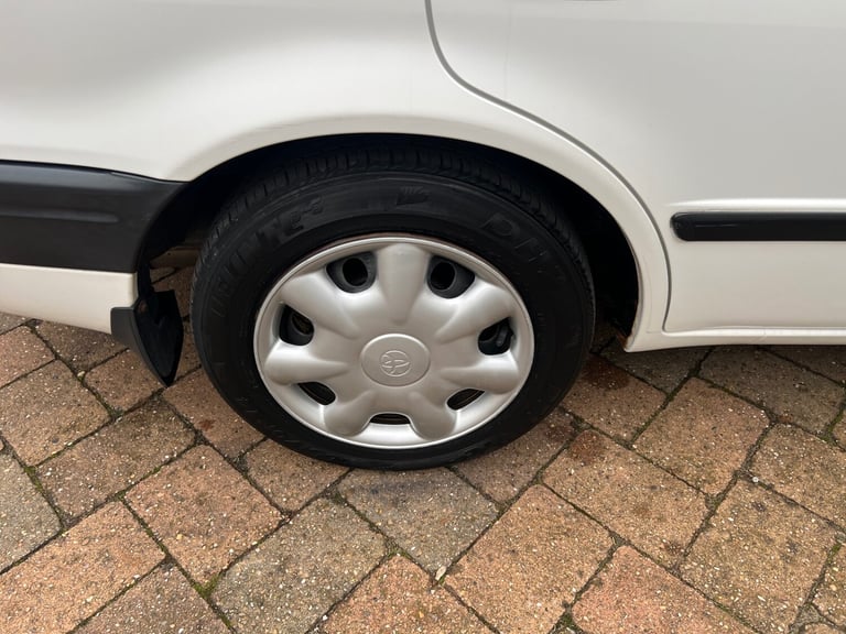 1997 Toyota Corolla 1.3 GS 5dr Auto HATCHBACK Petrol Automatic