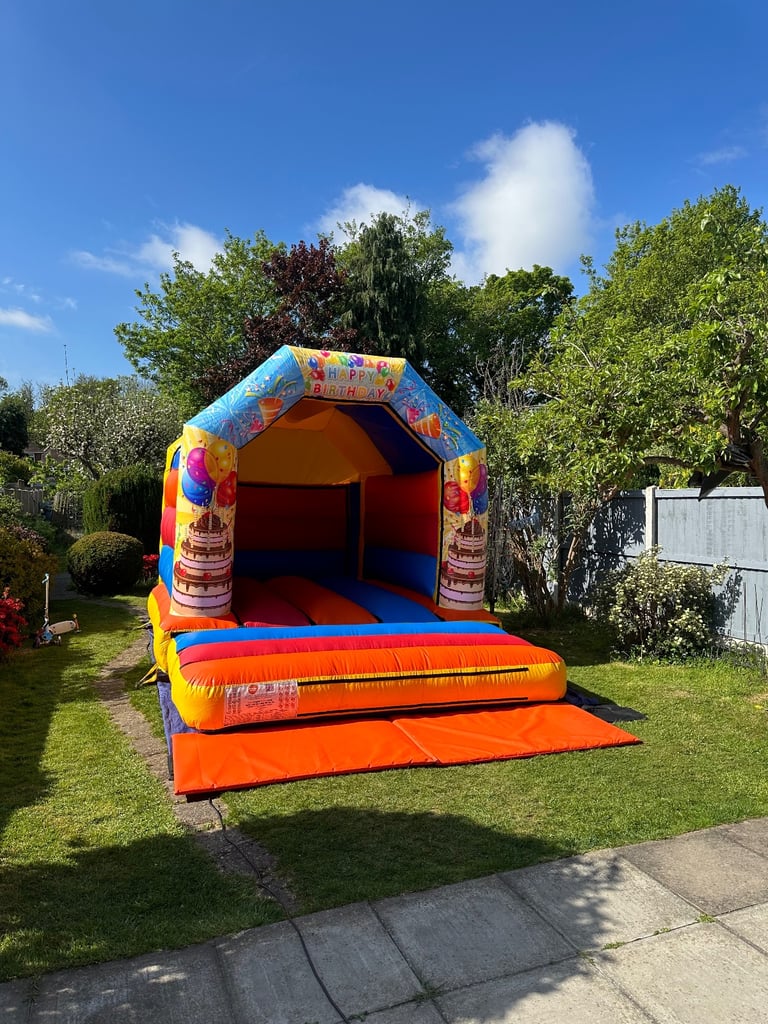 Bouncy castle 