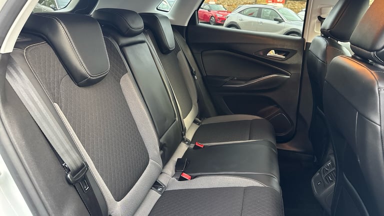 2018 Vauxhall Grandland X 1.2 Turbo Sport Nav 5dr Petrol Hatchback Hatchback Petrol Manual