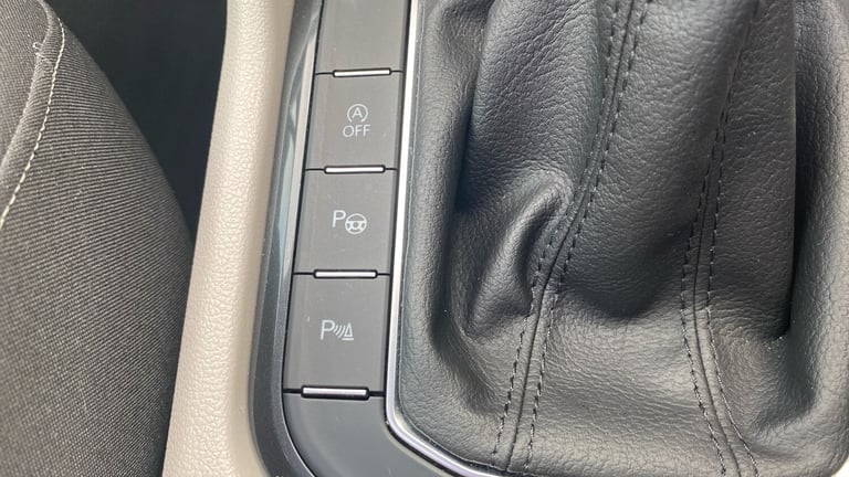 2022 Volkswagen Tiguan 1.5 TSI 150 Elegance 5dr DSG Petrol Estate Estate Petrol Automatic